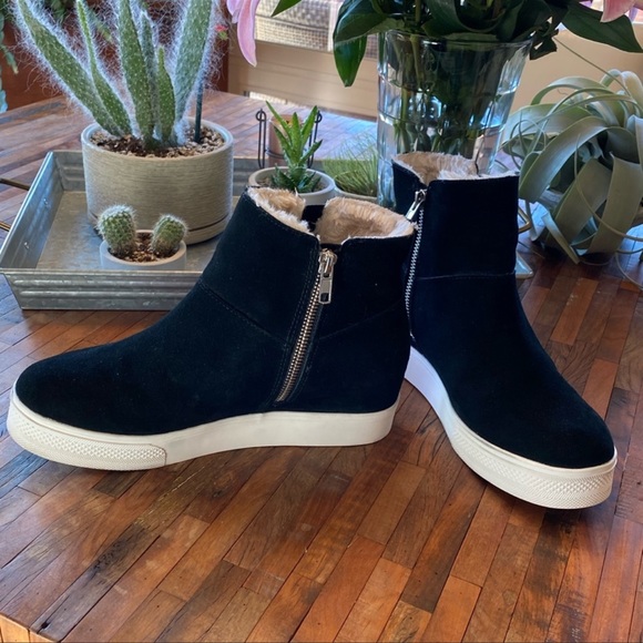 Steve Madden Wanda Wedge Sneaker. Black suede - size 8.5 - Picture 11 of 12